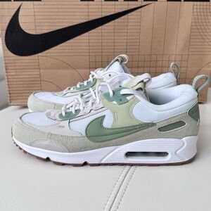 Nike Air Max 90 Futura Women Shoes Sizes 10.